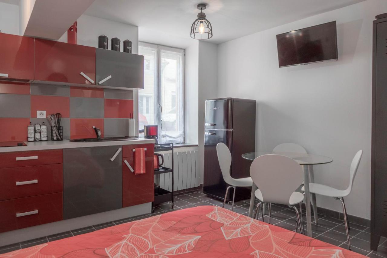 Studio Le Ligerien Saint-Denis-de lʼHôtel Εξωτερικό φωτογραφία